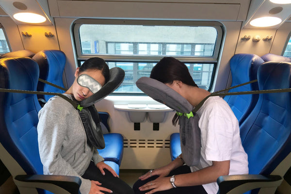 FaceCradle Travel Pillow